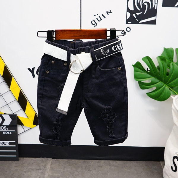 Παιδική καθημερινή φόρμα για αγόρια - μπλουζάκι με απλικέ και τζιν