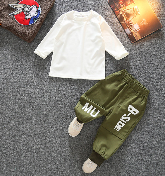 Παιδικό καθημερινό σετ με επιγραφή και κουμπιά