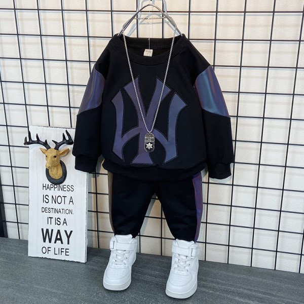 Παιδικό κοστούμι κατάλληλο για αγόρια