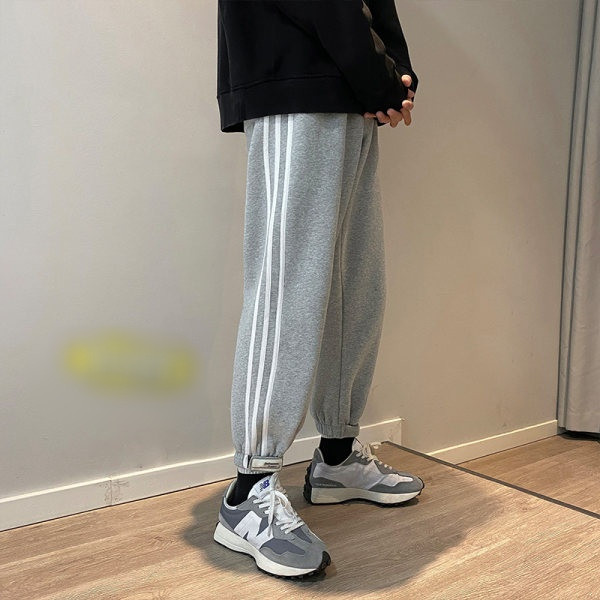 Ανδρικό casual παντελόνι με μπορντούρα