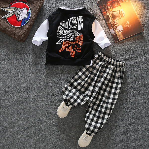 Παιδικό σετ σε τρία μέρι για αγόρια