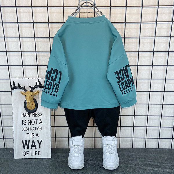 Μοντέρνα παιδικά σετ με εφαρμογή χρώματος σε τρία χρώματα