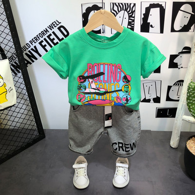 Καλοκαιρινό σετ για αγόρια μπλούζα με πολύχρωμες απλίκες και τζιν