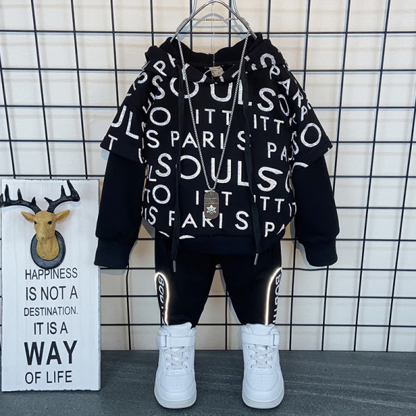 Παιδικό σετ σε μαύρο χρώμα κατάλληλο για αγόρια