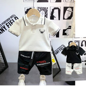 Καλοκαιρινό σετ - μπλούζα με κλασικό κολάρο και σορτς