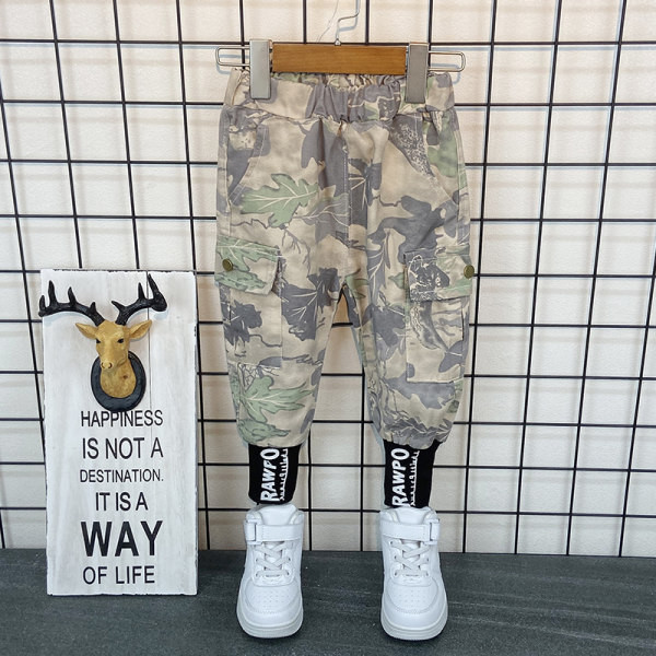 Μοντέρνα παιδικά σετ με ψηλό γιακά και επιγραφή