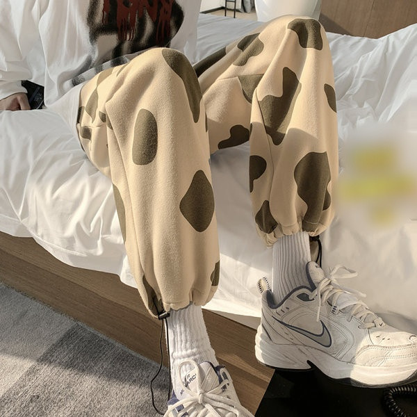 Ανδρικό παντελόνι ίσιο μοντέλο με άνιμαλ εκτύπωση