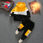 Dječji komplet od dva dijela bluza i hlače