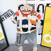 Šareni dječji komplet - majica i kratke traperice