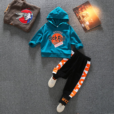 Dječji set s kapuljačom i natpisom za dječake