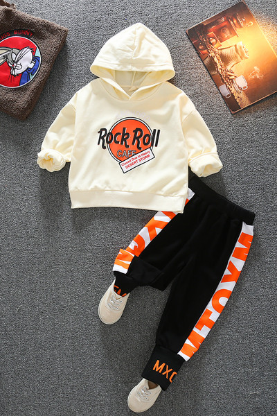 Dječji set s kapuljačom i natpisom za dječake