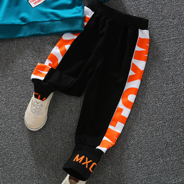 Dječji set s kapuljačom i natpisom za dječake