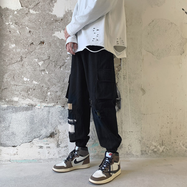 Ανδρικό παντελόνι με τσέπες - φαρδύ μοντέλο