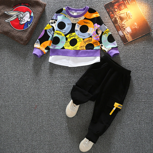 Πολύχρωμο παιδικό σετ από δύο μέρη για αγόρια