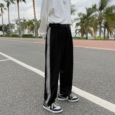 Ανδρικό παντελόνι φαρδύ μοντέλο  και επιγραφή