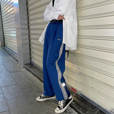 Ανδρικό παντελόνι φαρδύ μοντέλο  και επιγραφή