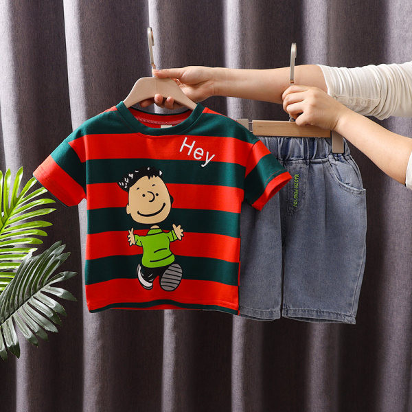 Παιδικό σετ με ριγέ μπλούζα με απλικέ και τζιν