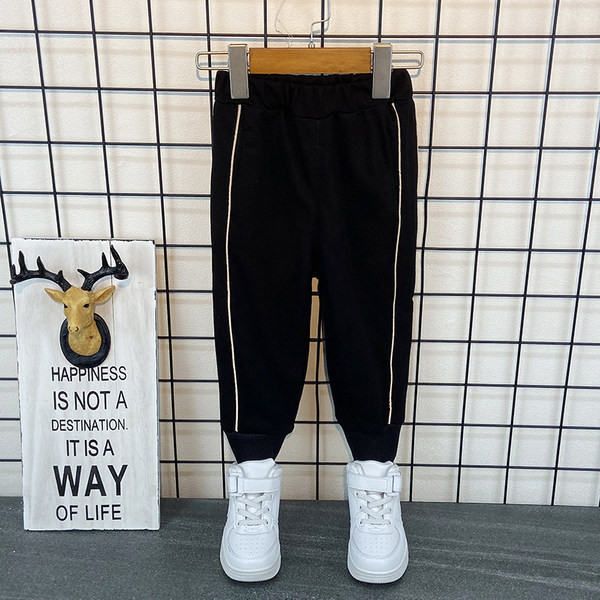 Dječji dnevni set u crnoj i crvenoj boji