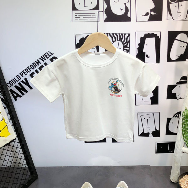 Casual μπλουζάκι με έγχρωμη εκτύπωση και κοντό τζιν