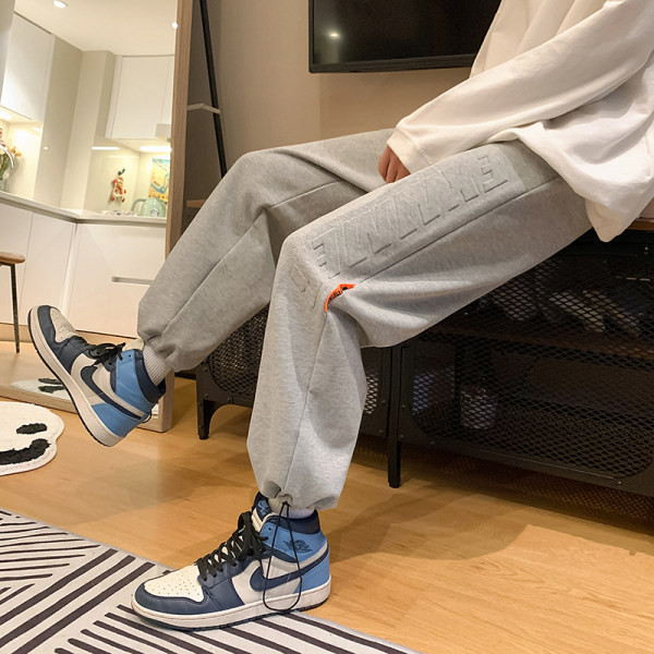 Ανδρικό παντελόνι απλό φαρδύ μοντέλο