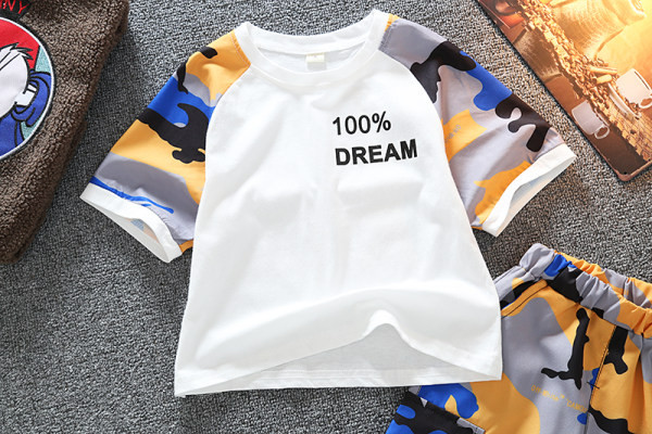 Παιδικό καθημερινό σετ από δύο μέρη παντελόνι και μπλουζάκι