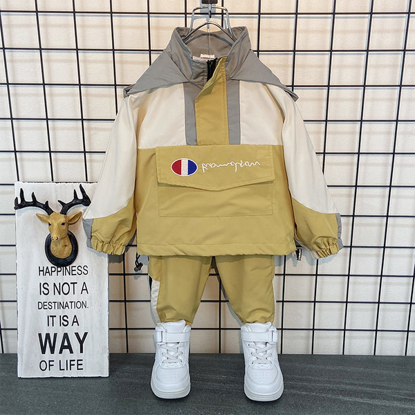 Dječji dnevni set za proljeće u tri boje