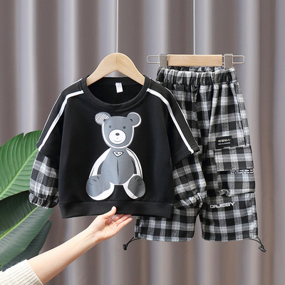 Παιδικό σετ με απλικέ στην μπλούζα και καρό παντελόνι