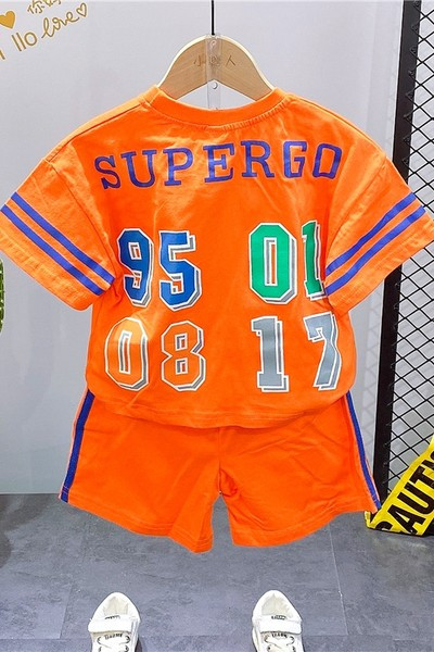 Παιδικό αθλητικό σετ μπλούζα και σορτς