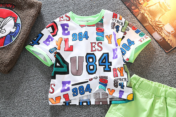 Πολύχρωμο παιδικό σετ από δύο μέρη - μπλουζάκι και παντελόνι