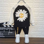 Καθημερινά παιδικά σετ με εφαρμογή κατάλληλη για αγόρια