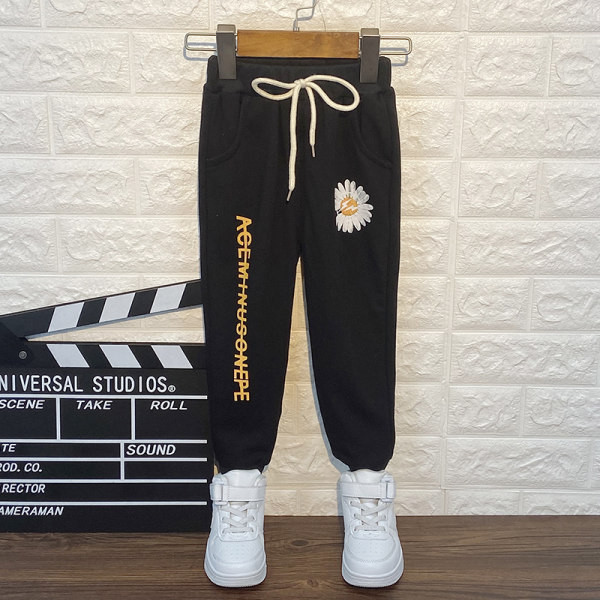 Καθημερινά παιδικά σετ με εφαρμογή κατάλληλη για αγόρια