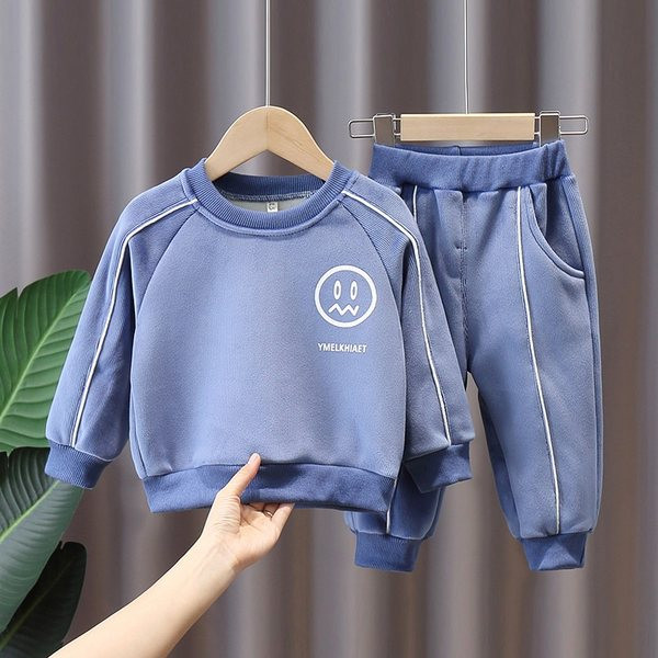 Σπορ καθημερινά παιδικά σετ με εφαρμογή