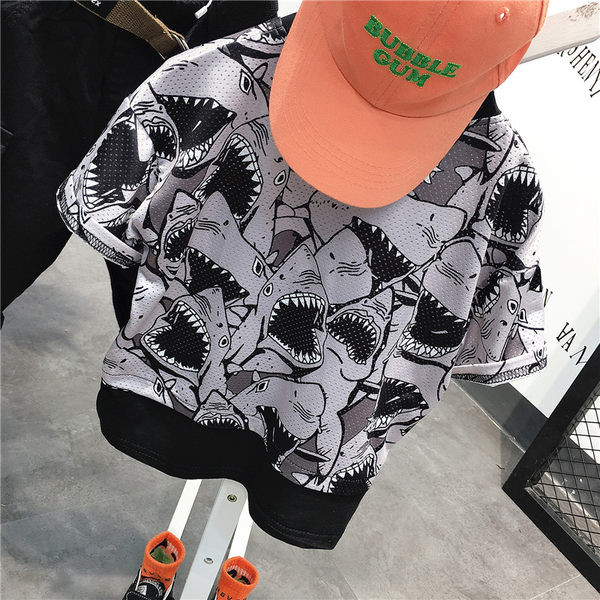 Παιδικό πολύχρωμο μπλουζάκι και σορτς - σετ για αγόρια