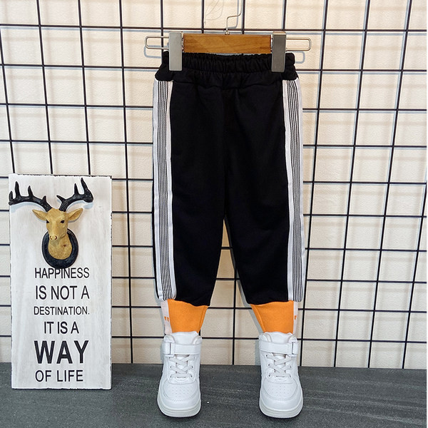 Παιδικό σετ  κατάλληλο για αγόρια σε δύο χρώματα