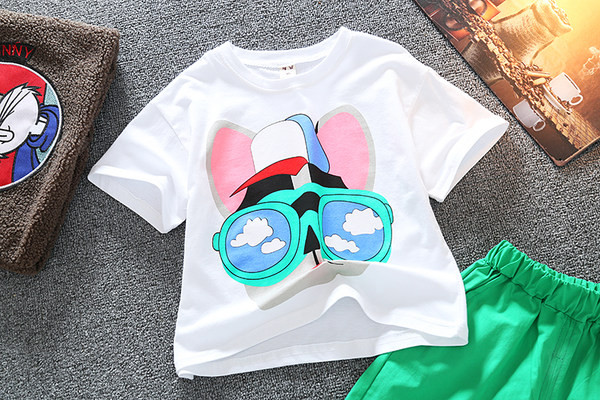 Σύγχρονο παιδικό σετ από δύο μέρη με εφαρμογή για αγόρια