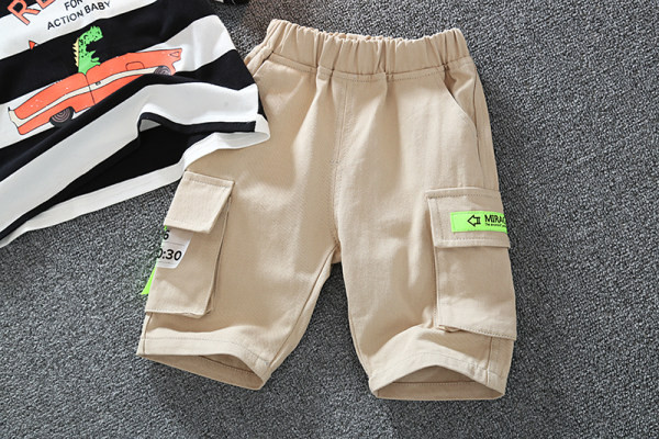 Παιδικό σετ από δύο μέρη -  ριγέ μπλουζάκι και παντελόνι