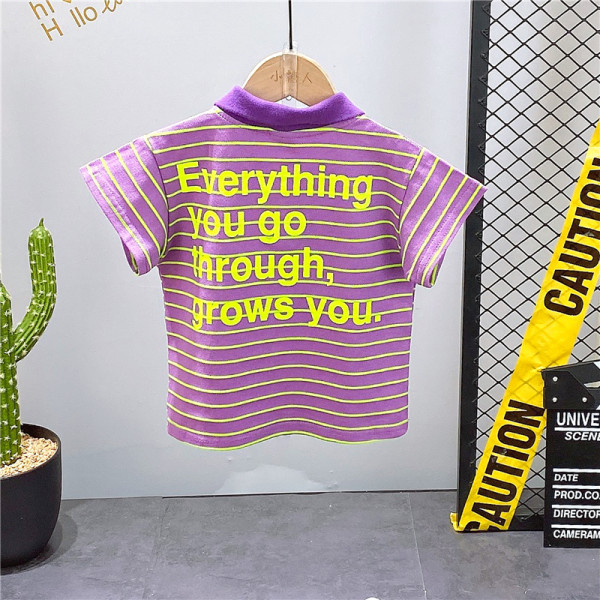 Ριγέ μπλούζα με κοντά μανίκια και σορτς - ένα σετ για αγόρια