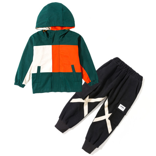 Παιδικό καθημερινό  σετ  με κουκούλα κατάλληλο για αγόρια - σε δύο μέρη