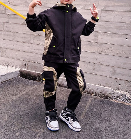 Παιδικό σετ κατάλληλο για αγόρια σε μαύρο και μπλε χρώμα