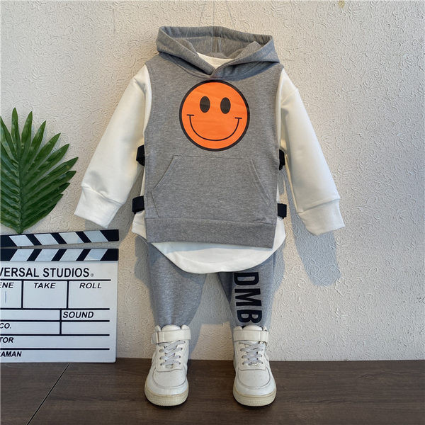 Καθημερινά παιδικά σετ με εφαρμογή για αγόρια