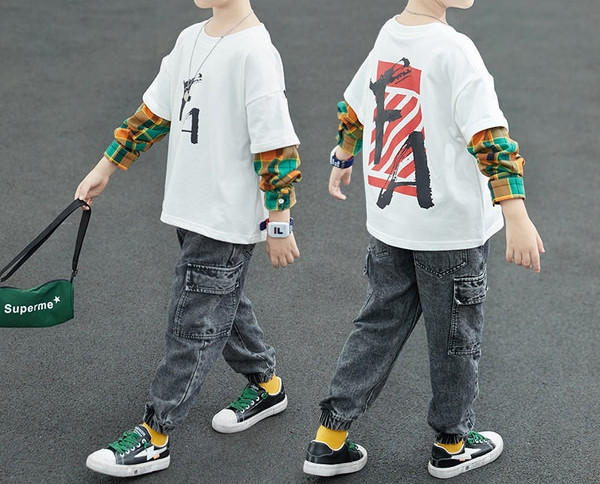 Παιδικό μοντέρνο σετ δύο μερών κατάλληλο για την άνοιξη