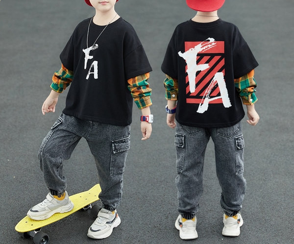 Παιδικό μοντέρνο σετ δύο μερών κατάλληλο για την άνοιξη