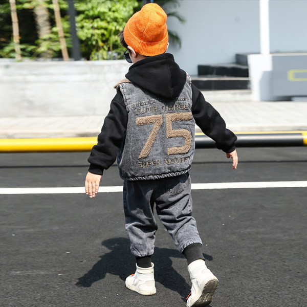 Παιδικό σετ σε τρία μέρη για αγόρια