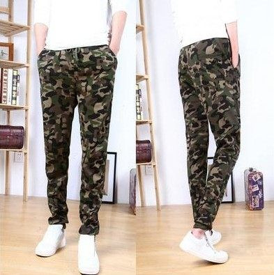 Muške sportske hlače s maskirnim desnim ravnim modelom