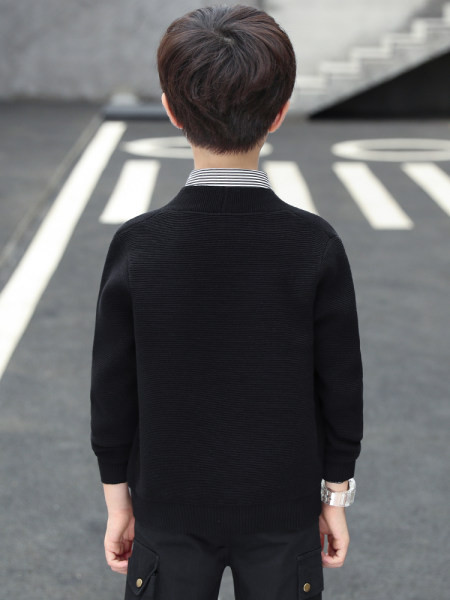 Σύγχρονο παιδικό σετ -για αγόρια σε τρία μέρη 