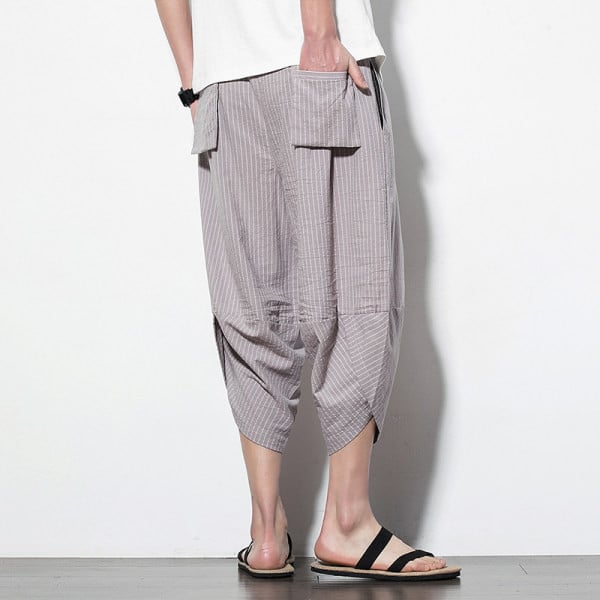 Pantaloni bărbați în dungi model larg