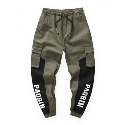 Ανδρικό παντελόνι με επιγραφή και πλαϊνές τσέπες