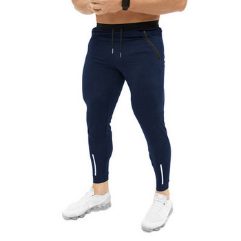 Мъжки спортен панталон слим модел с джобове