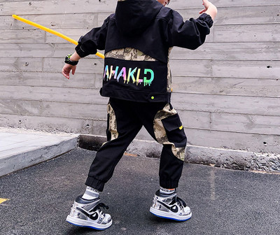 Καθημερινά παιδικά σετ από δύο μέρη με επιγραφή