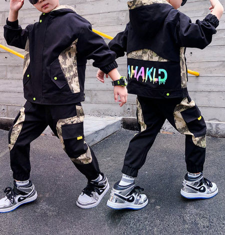 Καθημερινά παιδικά σετ από δύο μέρη με επιγραφή